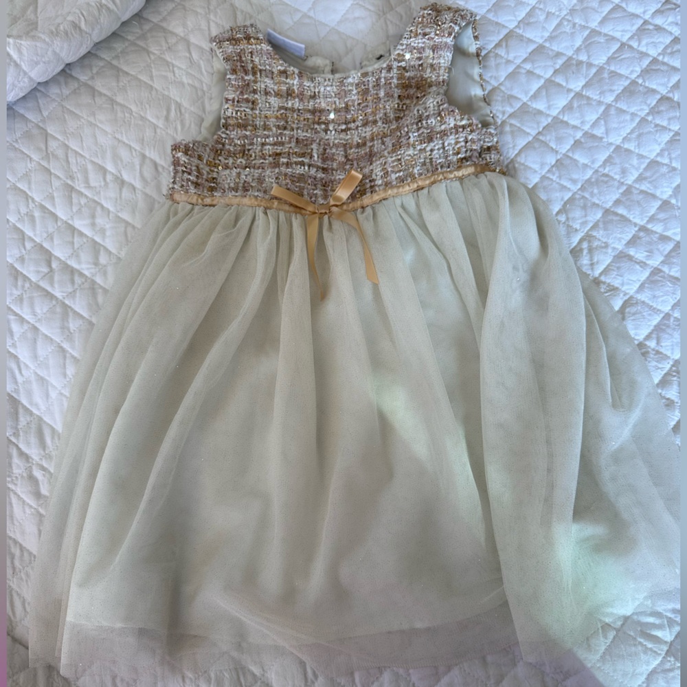 Beautiful dress for toddlers, 4/5T